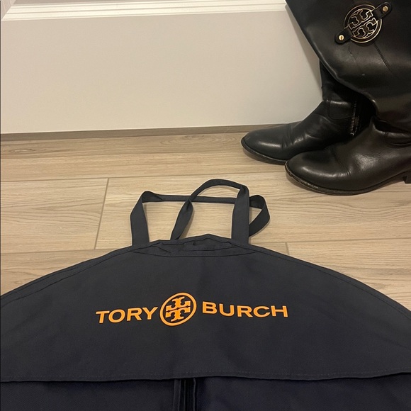 Tory Burch - Picture 2 of 6